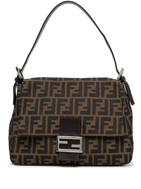 baguette bag fendi distribution|fendi old baguette 1990.